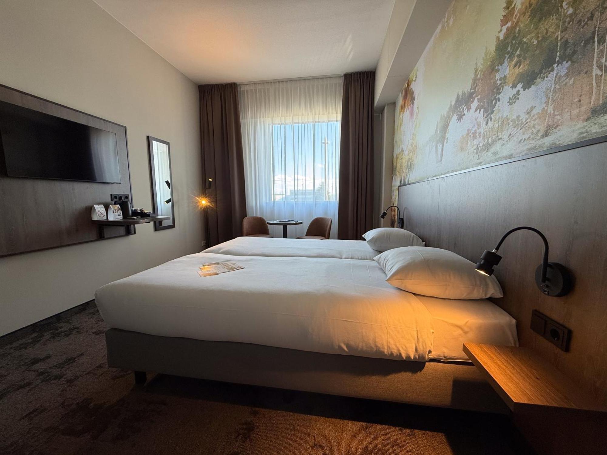 Fletcher Hotel-Restaurant Parkstad- Zuid Limburg ケルクラーデ エクステリア 写真